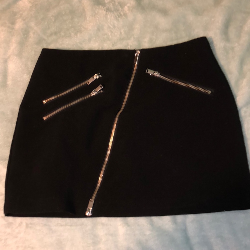 H&M black zipper mini skirt
